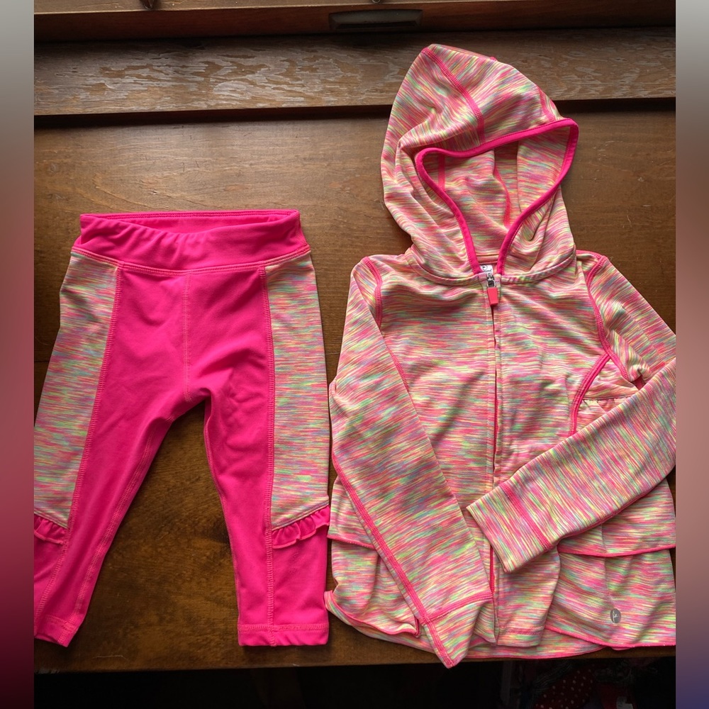 Girls size 3T 90 Degree matching legging and zipper jacket